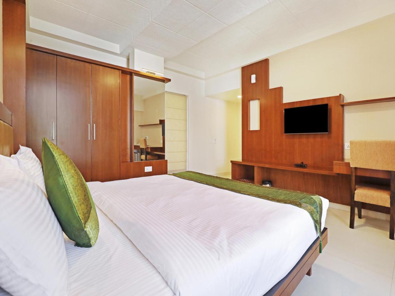 Treebo Akshaya Bull Temple Hotel Бангалор Екстериор снимка